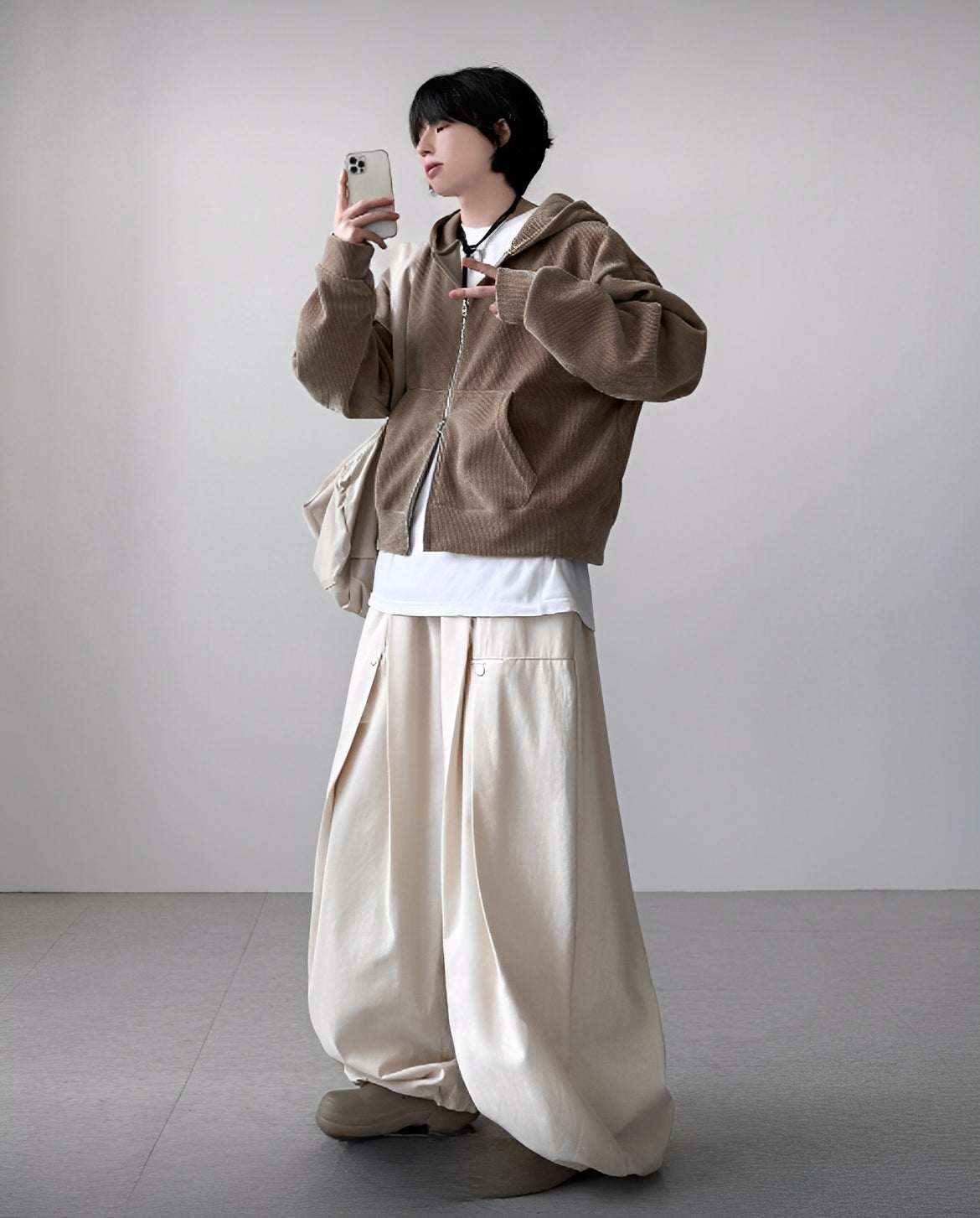 Rivet Pleated Balloon Pants