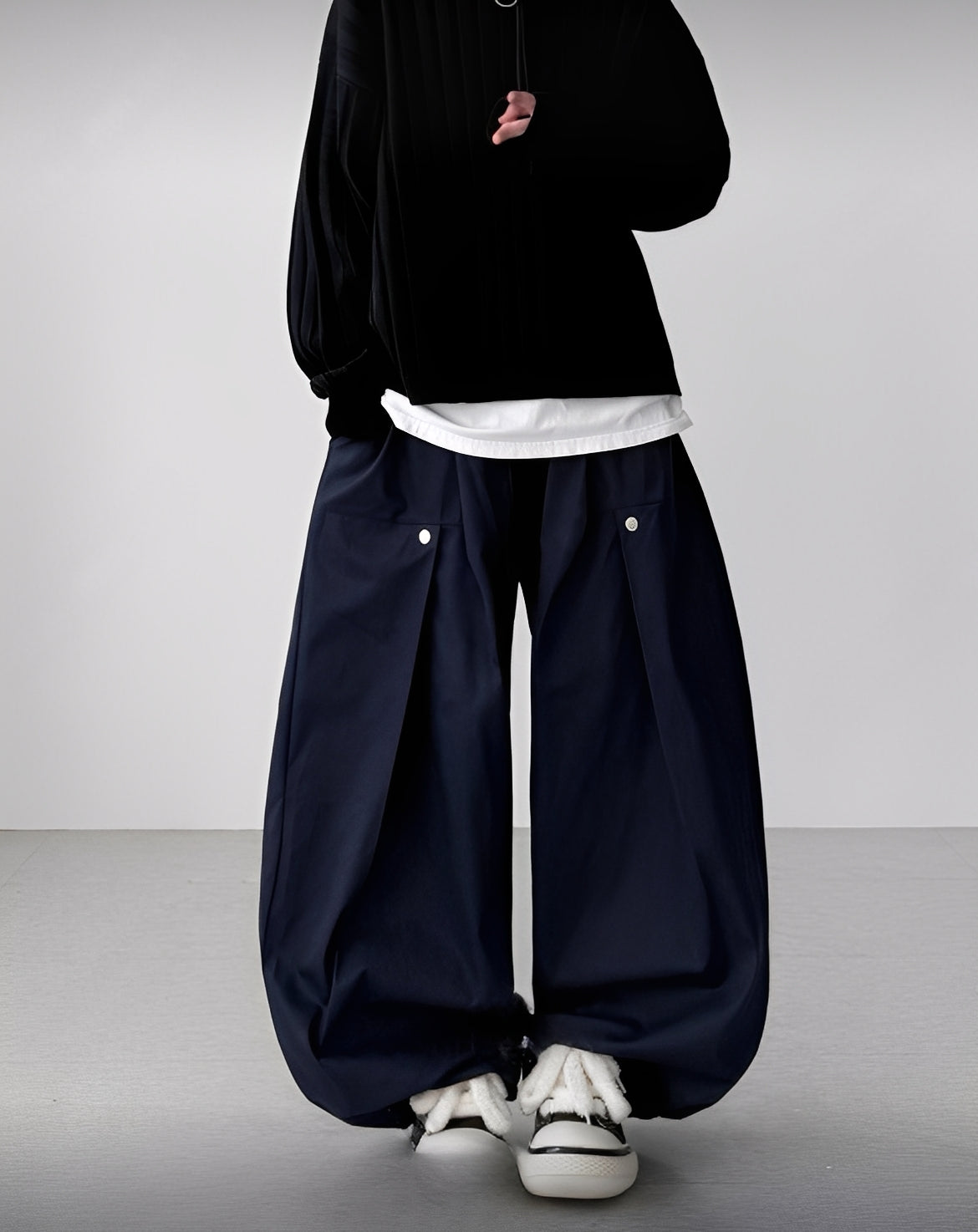 Rivet Pleated Balloon Pants